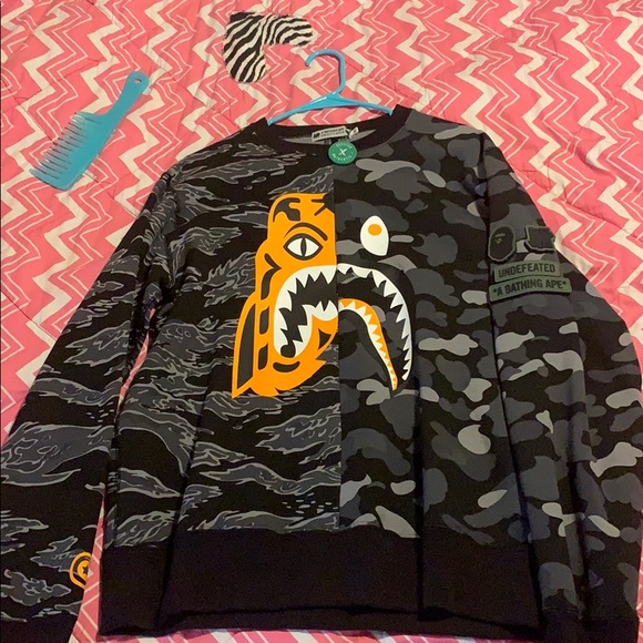 Bape x undefeated crew neck